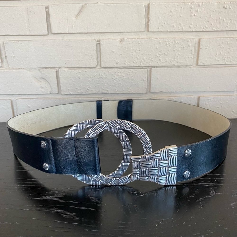 Chicos Wide Double Circle Clasp Adjustable Genuine Black Leather Belt Size M / L